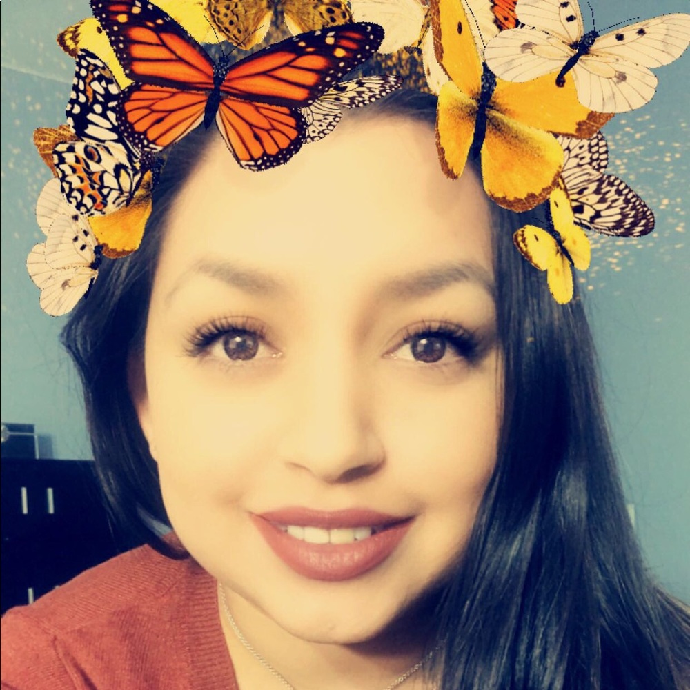 Meet your Posher, Jesenya